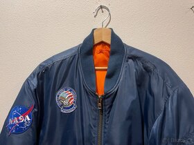 Bomber NASA - 3