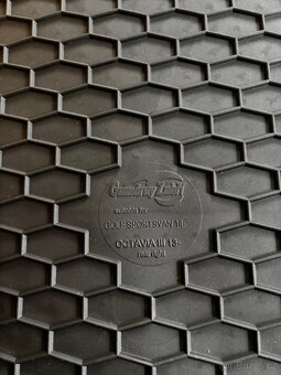 Gumové autokoberce Škoda Octavia III - 3