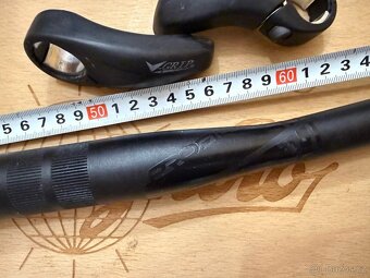 2x MTB řídítka + rohy + 1x Shimano řazení - 3