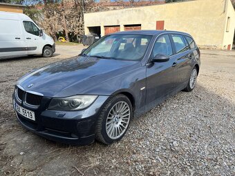 BMW 330D E91 170KW 2008 manuál - 3
