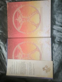 Terry Pratchett Úzasná Zeměplocha - 3