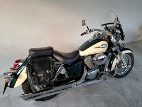 Honda VT 750 Shadow - 3
