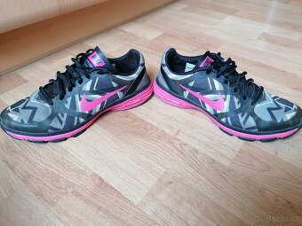 Botasky NIKE v. 38 - 3