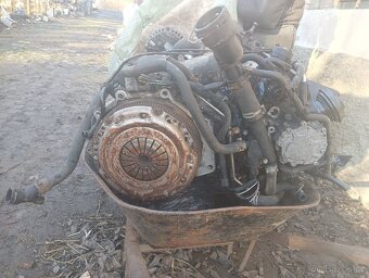 Motor Škoda Fabia 2 1.9tdi - 3