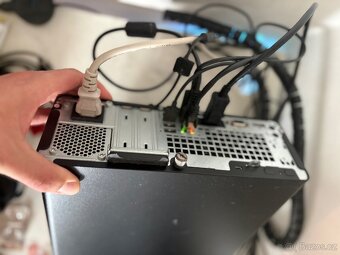 Stolni pc HP - 3