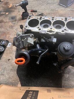 Blok motoru BKD 2.0tdi 103kw - 3