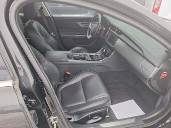 Jaguar XF - 3