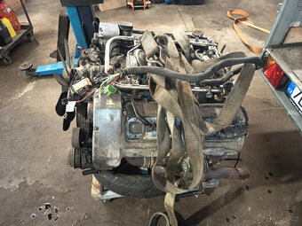 Motor m119 mercedes - 3
