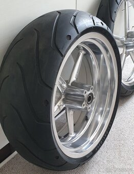 Harley Davidson Rocker - kola - 3