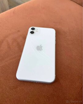 iPhone 11/ 64 bílá barva - 3