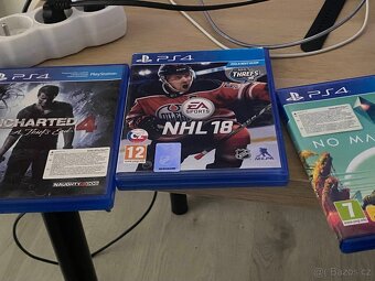 Playstation 4 Pro 1TB + 2 ovladače + 3 hry. - 3