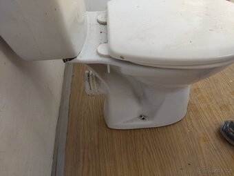 WC zadní rovný vývod - 3
