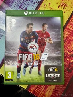 Prodám Xbox one scorpion edici - 3