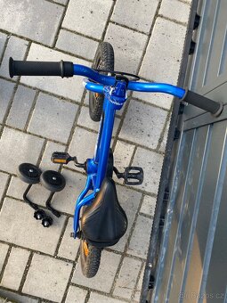 Dětské kolo Specialized HotRock 12 + přídavné kolečka - 3