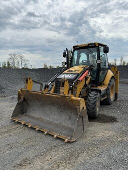 Traktorbagr Cat 428F - 3