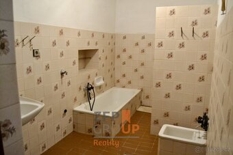 Prodej rodinného domu o rozloze 240 m2 - Újezd u Rosic - 3