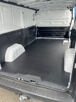 Nová podlaha Renault Trafic, Opel Vivaro a Fiat Talento - 3