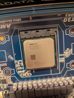 GIGABYTE GA-990-XA-UD3 | AMD FX8120 | 2x2GB DDR3 1600mhz - 3