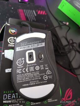 Razer Deathadder V2 ergonomic wired gaming mouse - 3