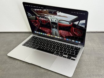 MacBook Air 13'' 2020 / M1 / 8GB / 256GB SSD / Silver - 3