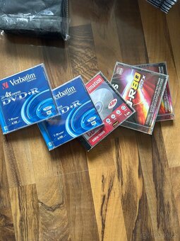 IT harampádí - kabely, chladiče, DVD, pouzdra, obaly.. - 3