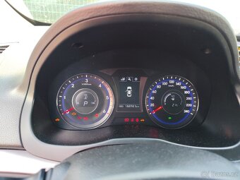 Vrak- Hyundai i40, r.2018, 1,7CRDi, 104kW, automat. - 3