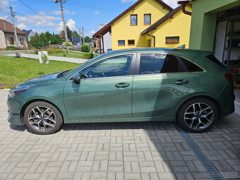 Prodám Kia Ceed 1,5 T-GDi GPF 7DCT Benzín - 3