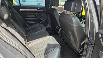 Volkswagen Passat Variant 2.0 TDI 140 kW 4motion DSG - 3