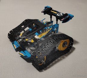 Lego 42095 Kaskadérské závodní auto - 3