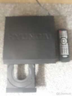 DVD  PŘEHRAVAČ  ZN.  HYUNDAI  S  DÁL. OVLADAČEM - 3