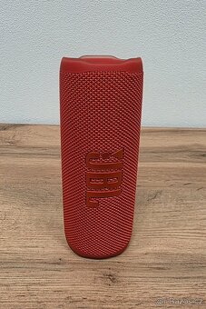 Přenosný reproduktor JBL Flip 6 červený 30 W - 3