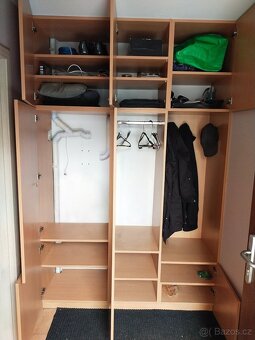 Vestavná šatní skříň - 3