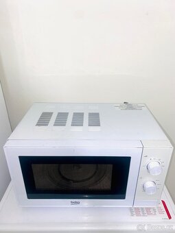 Mikrovlnná trouba BEKO - 3