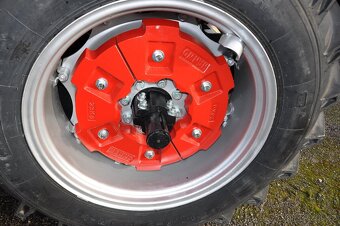 Prodam traktor HANWO HWB 604C, STAGE V, pohodlná kabina - 3