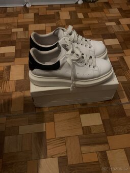 Alexander Mcqueen - 3