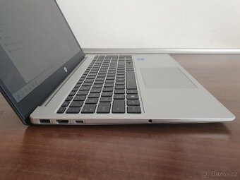 Moderní notebook HP 250 G10 - 3