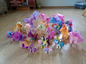 Hasbro My Little Pony 26 kusů poníků - 3