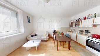Dlouhodobý pronájem prostorného bytu 2+kk, 50,81 m², ul. ... - 3