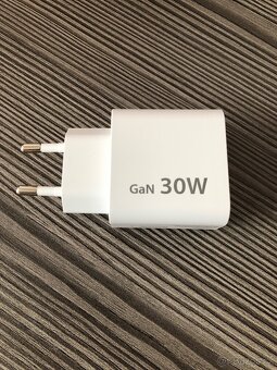 Prodam rychlo nabíječku na Apple 30w - 3