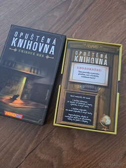 Karetní úniková hra - opuštěná knihovna - 3