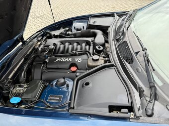 Jaguar XK8 - 3