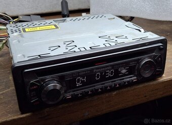 Autorádio Panasonic CQ-C1311 CD/MP3 - 3