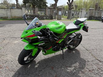 Kawasaki ZX-6R Ninja - 3