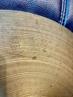 Zildjian Avedis 18" crash. - 3