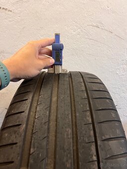 Zimní pneumatiky 235/45R18 - 3