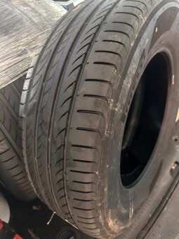 Pneu 235/65 R17 - 3