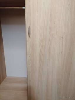 Šatní skrin - 3