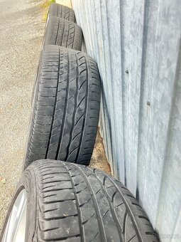 Koncernová alu kola VW 7x17" ET-49, pneu Bridgestone 225/45 - 3