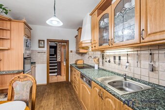 Prodej rodinného domu 126 m2 a zahradou 1344 m2 - 3