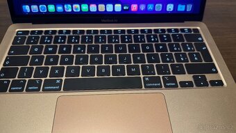 Apple MacBook Air M1 13" 16GB RAM 256GB SSD disc - 3